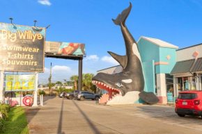 1BD/2BA Unit w/ a bunk alcove and amazing views right on the GULF!